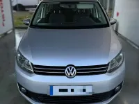 Usado VW Touran Advance 105 CV (77 kW) 2014 Gris Monovolumen