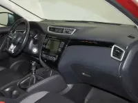 Usado Nissan Qashqai Acenta 140 CV (102 kW) 2021 Rojo SUV