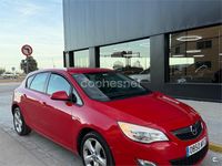 Usado Opel Astra Sport 115 CV (84 kW) 2011 Rojo Berlina