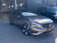 Usado Mercedes A220 Urban 170 CV (125 kW) 2015 Gris / plata Utilitario