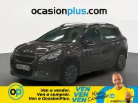 Usado Peugeot 2008 Active 92 CV (67 kW) 2015 Marrón SUV
