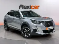 Usado Peugeot 2008 Allure 101 CV (74 kW) 2023 Gris SUV