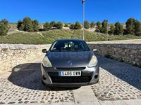 Usado Renault Clio II Exception 105 CV (77 kW) 2010 Beige Berlina