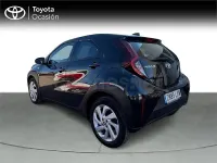 Usado Toyota Aygo X Play 72 CV (52 kW) 2022 Negro SUV