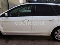 Usado Ford Focus Trend 109 CV (80 kW) 2010 Blanco Familiar