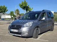 Usado Peugeot Partner Tepee Active 100 CV (73 kW) 2016 Gris / plata Monovolumen