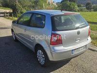 Usado VW Polo Trendline 65 CV (47 kW) 2004 Gris / plata Utilitario