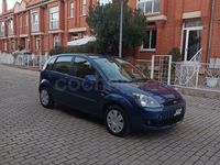 Usado Ford Fiesta Ambiente 68 CV (50 kW) 2007 Azul Utilitario