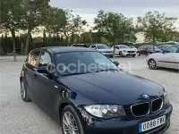 Usado BMW 118 122 CV (89 kW) 2007 Azul Utilitario
