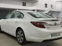 Usado Opel Insignia Business 136 CV (100 kW) 2017 Blanco Berlina