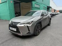 Usado Lexus UX 184 CV (135 kW) 2020 Gris / plata SUV