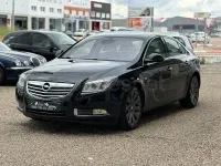 Usado Opel Insignia Cosmo 160 CV (117 kW) 2011 Negro Berlina