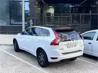 Używany Volvo XC60 Drive Kinetic 163 KM (119 kW) 2011 Biały SUV