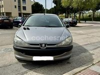 Usado Peugeot 206 75 CV (55 kW) 2000 Gris / plata Berlina