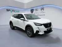 Usado Peugeot 2008 Active 110 CV (80 kW) 2022 Blanco SUV