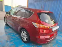 Usado Ford S-MAX Trend 150 CV (110 kW) 2016 Burdeos Monovolumen
