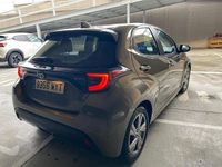 Usado Toyota Yaris Hybrid Active 116 CV (85 kW) 2025 Bronce