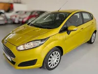 Usado Ford Fiesta Trend 75 CV (55 kW) 2016 Amarillo Utilitario