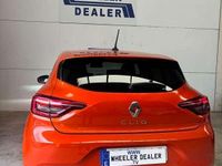 Usado Renault Clio V Business 67 CV (49 kW) 2020 Naranja Utilitario