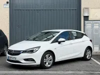 Usado Opel Astra Selective 110 CV (80 kW) 2019 Blanco Berlina