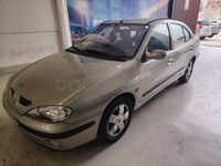 Usado Renault Mégane II Authentique 110 CV (80 kW) 2002 Gris / plata Berlina
