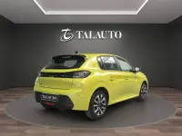 Usado Peugeot 208 Active 102 CV (75 kW) 2024 Dorado Utilitario