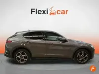 Usado Alfa Romeo Stelvio Sprint 160 CV (117 kW) 2022 Gris SUV