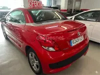 Usado Peugeot 207 CC 120 CV (88 kW) 2012 Rojo Descapotable