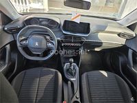 Usado Peugeot 2008 Active 110 CV (80 kW) 2021 Gris / plata SUV