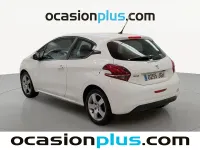 Usado Peugeot 208 Active 68 CV (50 kW) 2015 Blanco Utilitario