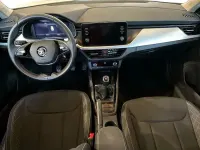 Usado Skoda Kamiq Ambition 110 CV (80 kW) 2022 Blanco SUV