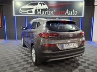 Usado Hyundai Tucson 116 CV (85 kW) 2020 Gris / plata SUV