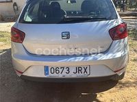 Usado Seat Ibiza Reference 90 CV (66 kW) 2016 Gris / plata Berlina