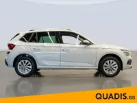 Usado Skoda Kamiq Selection 115 CV (84 kW) 2025 Blanco SUV