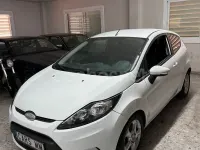 Usado Ford Fiesta Trend 68 CV (50 kW) 2009 Blanco Berlina