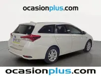 Usado Toyota Auris Hybrid Active 136 CV (100 kW) 2016 Blanco Familiar