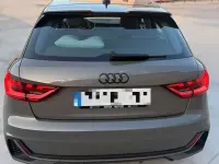 Usado Audi A1 Sportback Premium 116 CV (85 kW) 2021 Gris Utilitario