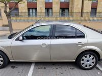 Usado Ford Mondeo Trend 115 CV (84 kW) 2005 Beige Berlina