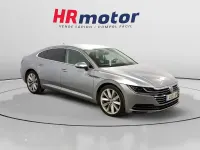 Usado VW Arteon Elegance 190 CV (139 kW) 2019 Gris Berlina