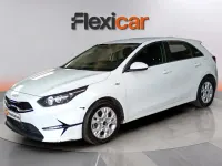 Usado Kia Ceed 136 CV (100 kW) 2023 Blanco Utilitario