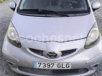 Usado Toyota Aygo Live 68 CV (50 kW) 2009 Gris / plata Utilitario