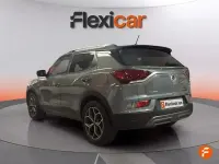 Usado SsangYong Korando 149 CV (109 kW) 2023 Gris