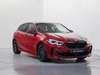Usado BMW 118 140 CV (102 kW) 2019 Rojo Utilitario
