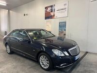 Usado Mercedes E250 Elegance 204 CV (150 kW) 2011 Azul Berlina