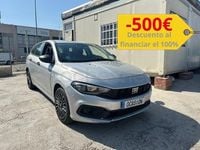 Usado Fiat Tipo Cross 130 CV (95 kW) 2022 Gris / plata Familiar
