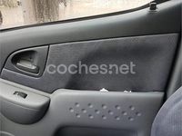 Usado Toyota Yaris Verso Sol 86 CV (63 kW) 2000 Rojo Monovolumen