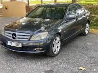 Usado Mercedes C220 Avantgarde 150 CV (110 kW) 2008 Gris / plata Berlina