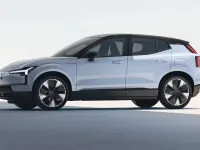 Usado Volvo EX30 Core 200 kW (272 CV) 2025 Azul SUV