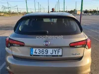 Usado Fiat Tipo Easy 95 CV (69 kW) 2017 Beige Berlina