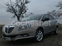 Usado Lancia Delta Gold 120 CV (88 kW) 2011 Gris / plata Utilitario